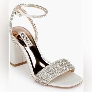 Badgley Mischka Becca Heels size 8.5